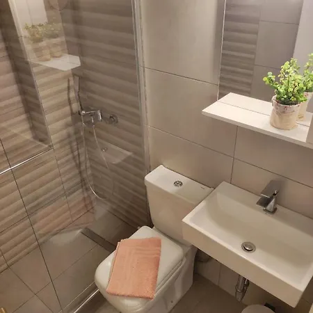 Апартаменты John's 3 In *